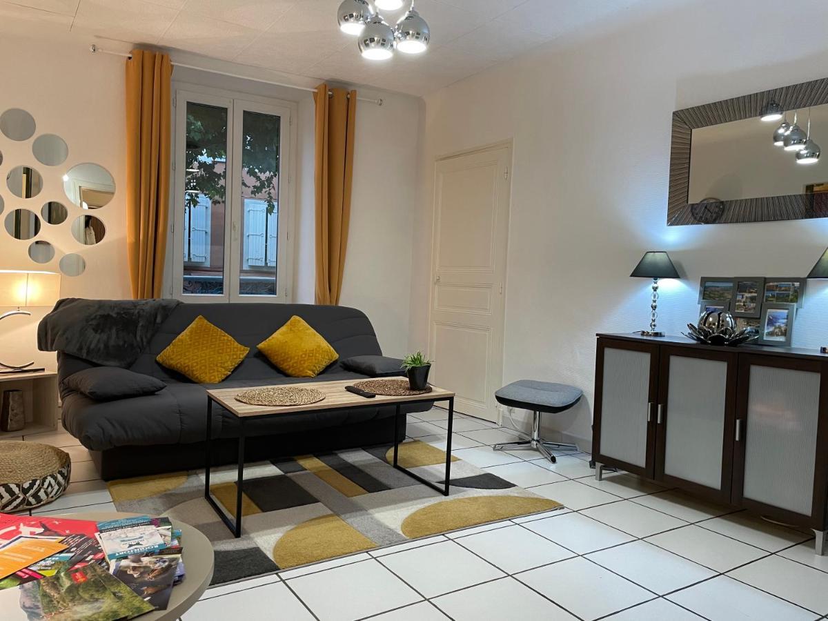 T2 Plein Centre Au 1Er Etage Avec Parking Prive Daire Millau Dış mekan fotoğraf