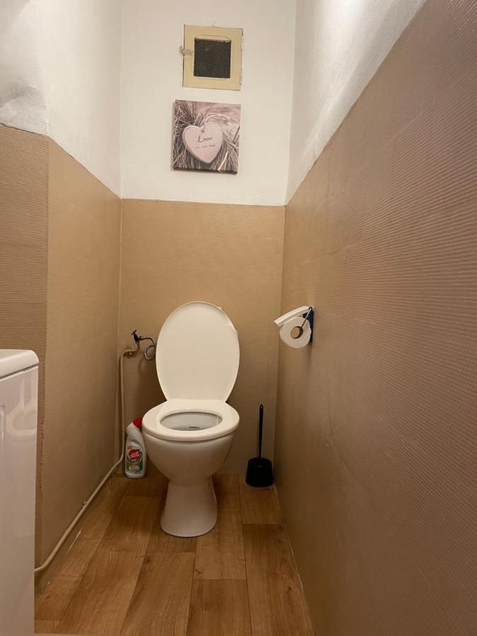 T2 Plein Centre Au 1Er Etage Avec Parking Prive Daire Millau Dış mekan fotoğraf