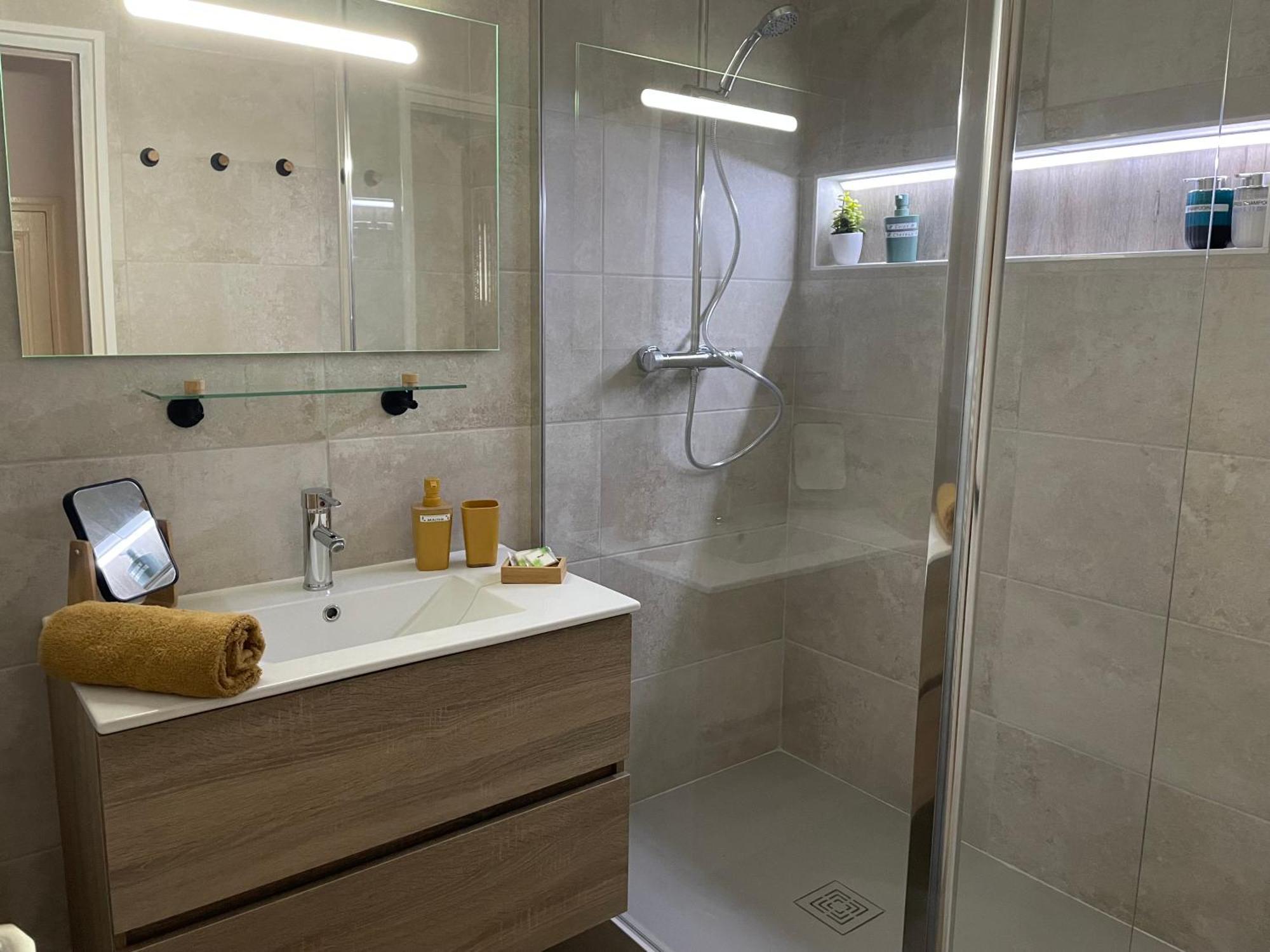 T2 Plein Centre Au 1Er Etage Avec Parking Prive Daire Millau Dış mekan fotoğraf