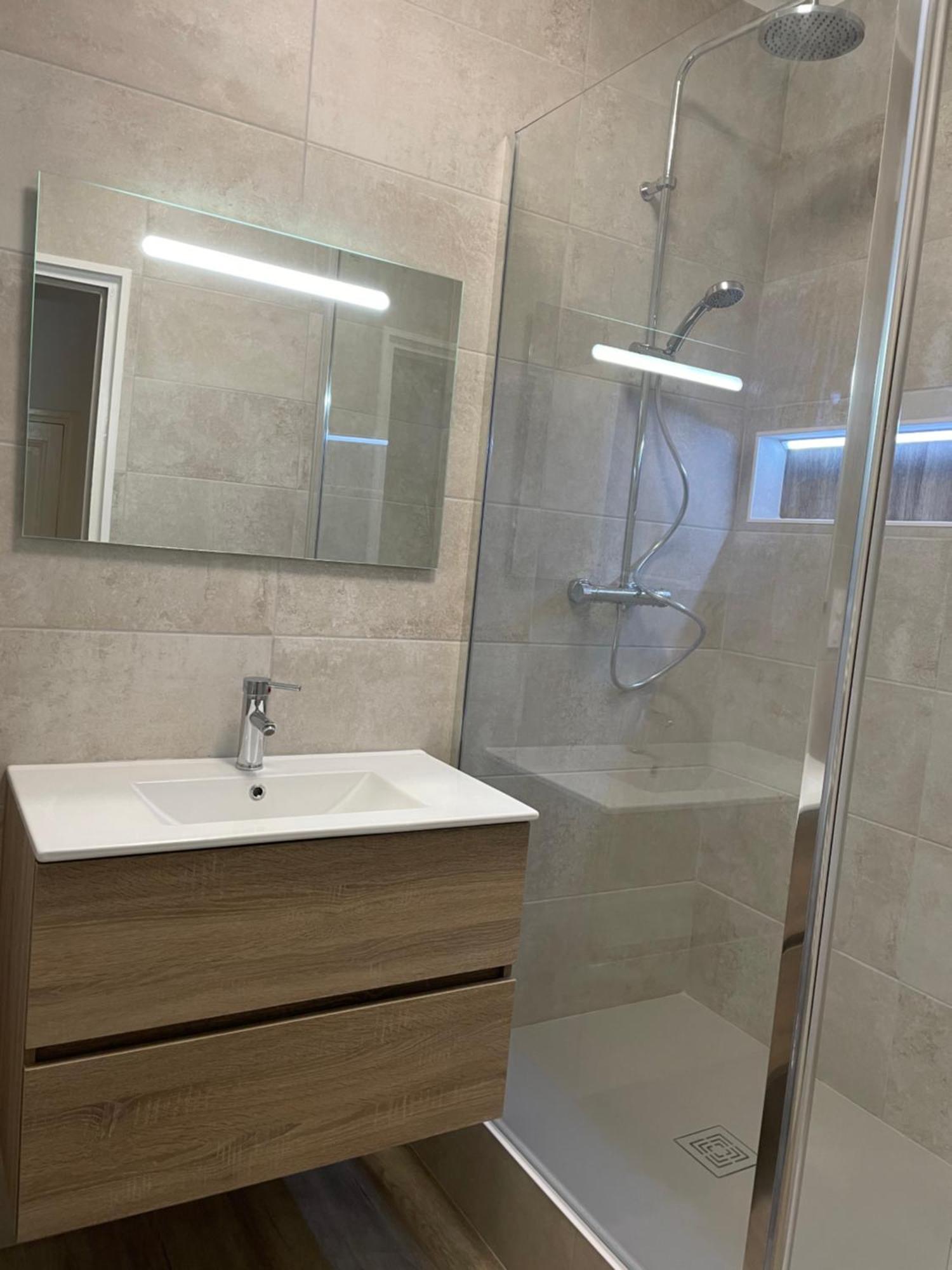 T2 Plein Centre Au 1Er Etage Avec Parking Prive Daire Millau Dış mekan fotoğraf
